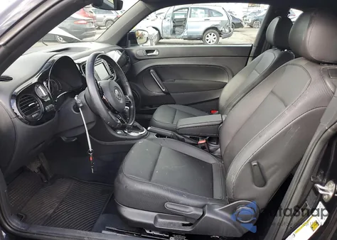 2018 Volkswagen Beetle S z USA, uszkodzony, nr VIN 3VWFD7AT8JM712252